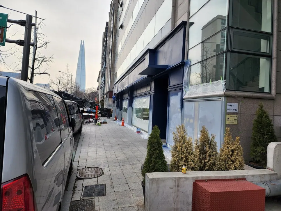 송파 금속파사드 제작 전 확인할 점|코너까지 이어지는 밴드와 가마찌도어 사진 22