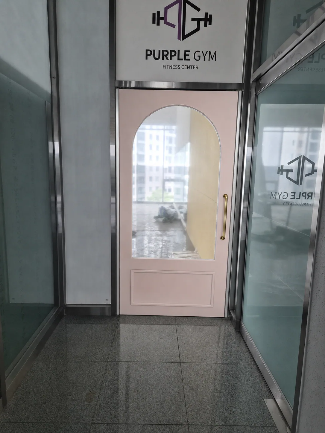 당진 현장에 설치 완료한 라운드 하프뷰 가마찌도어