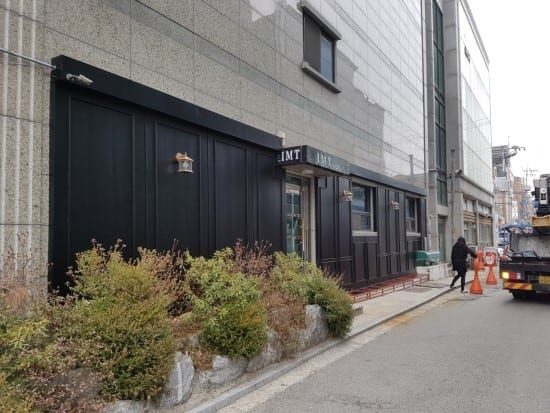 모텔 외벽 금속 파사드 · 돌출 사인 이전 설치 – 금속파사드 작업 제작 사진 8